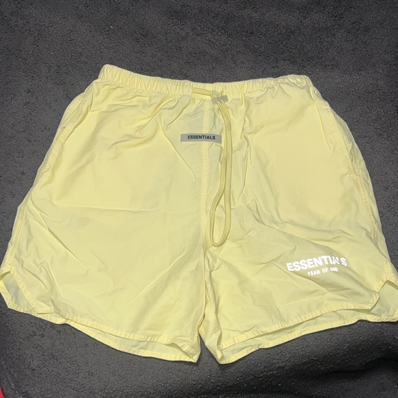 Men’s Yellow Essentials Fear of God Volley Shorts - Picture 1 of 1